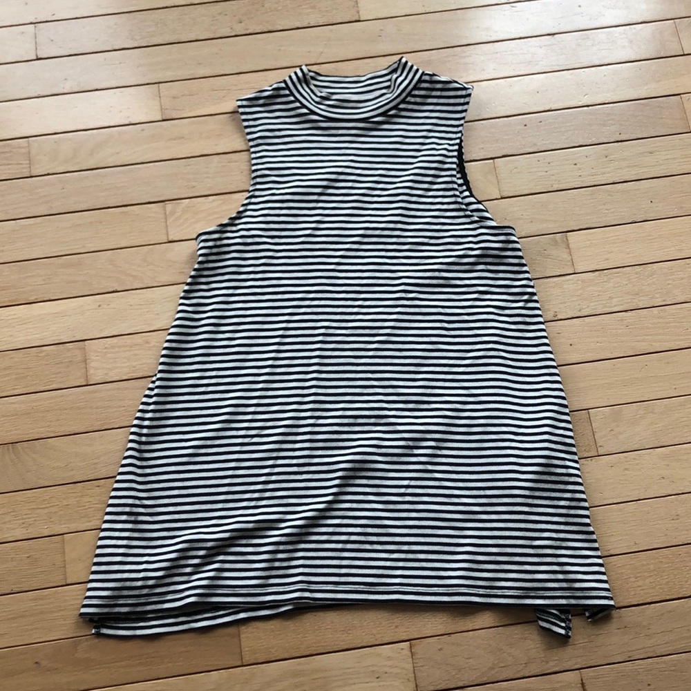 Sleeveless top